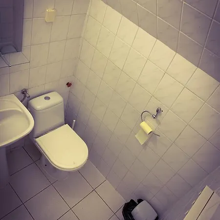 Hostel Schronisko Gorskie Pttk Na Jaworzynie Krynickiej *