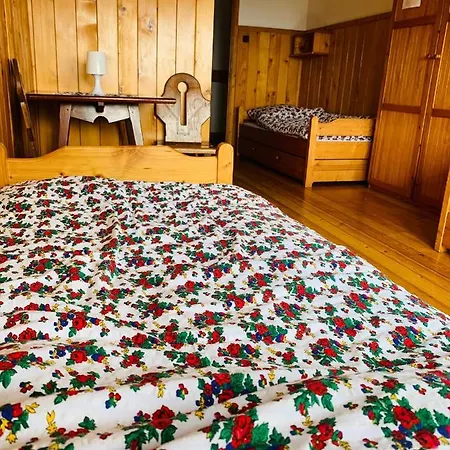 Hostel Schronisko Gorskie Pttk Na Jaworzynie Krynickiej